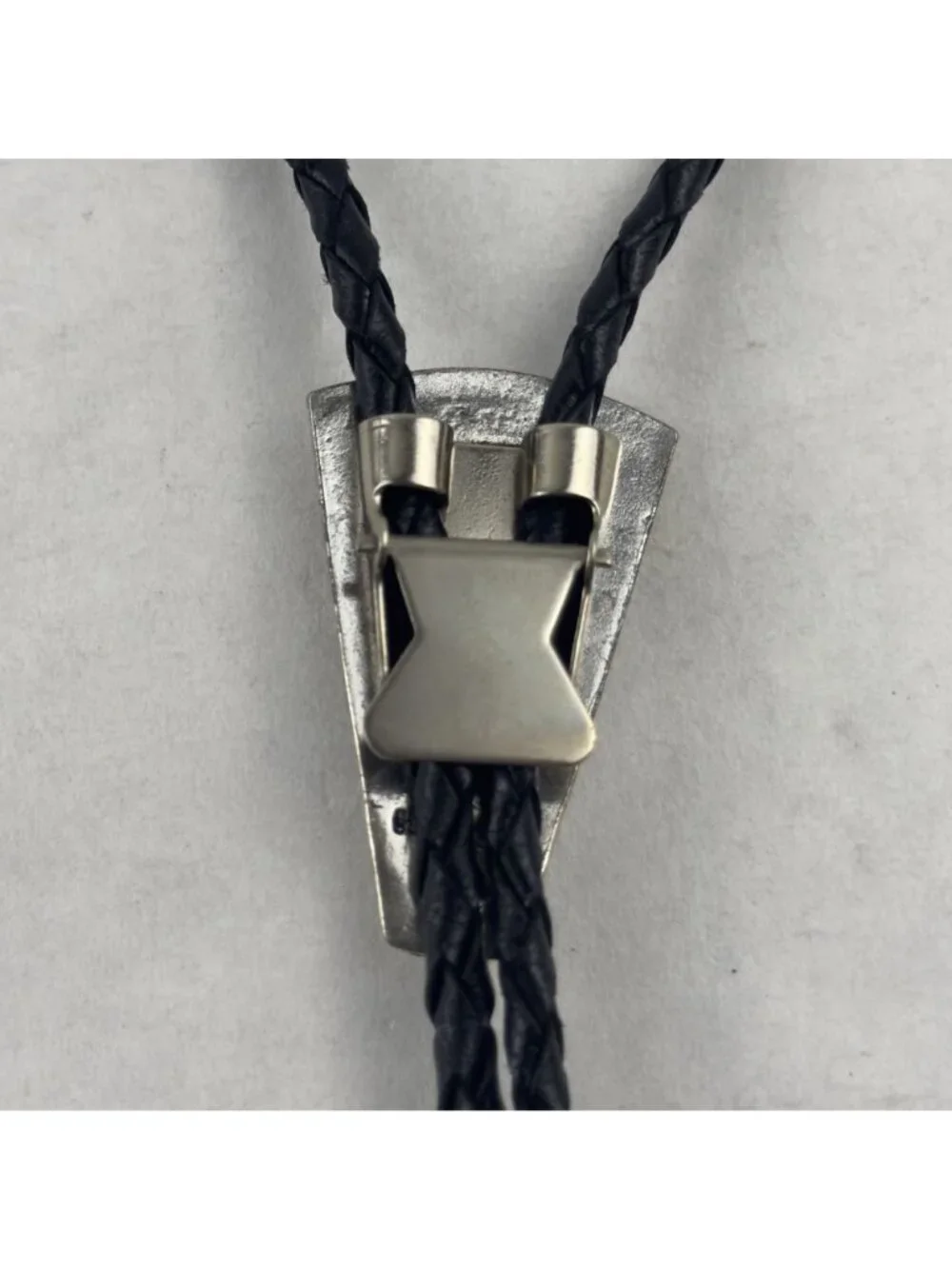 Vtg Black Hills Sterling Silver Bolo Tie Floral Silver Tips Braided Leather USA